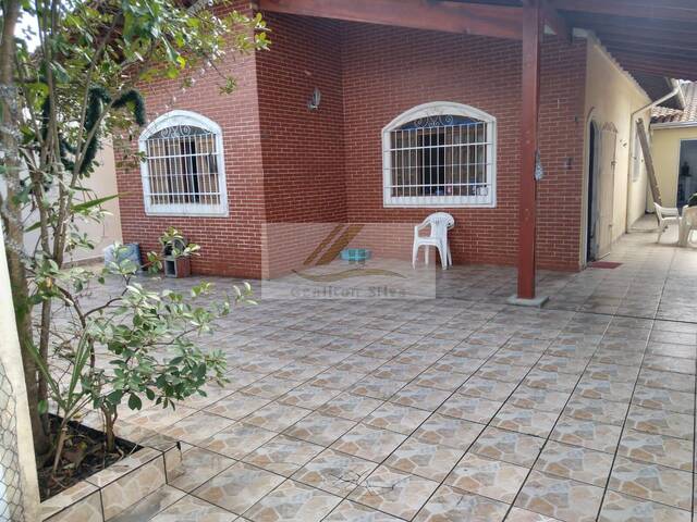 Casa para Venda em Ibiúna - 4