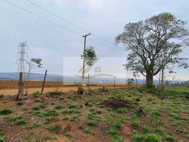 Venda em centro - Ibiúna