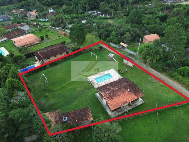 Venda em centro - Ibiúna